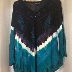 NWT Greater Good loose detailed top s/m